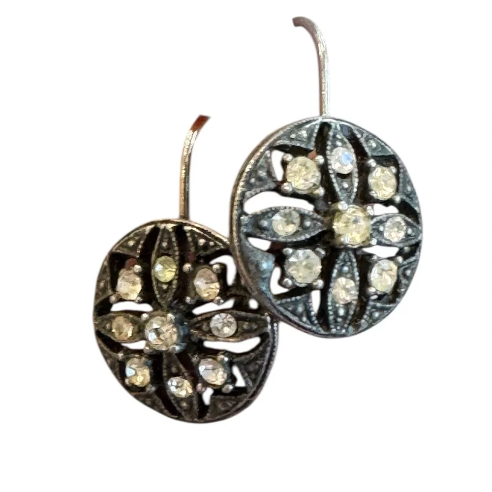Vintage Silver Filigree and Crystal Floral Earrings. EUC